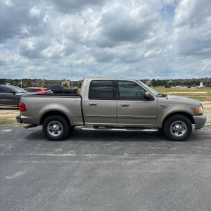 FORD F-150 LARIAT - 10