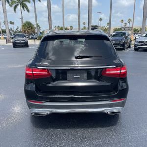صورة 7 لـ 2018 Mercedes-BENZ GLC