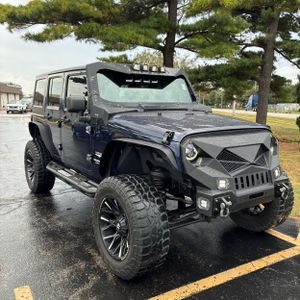 صورة 12 لـ 2013 JEEP WRANGLER UNLIMITED SAHARA