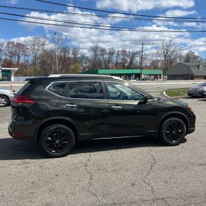 NISSAN ROGUE SV - 10