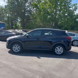 HYUNDAI TUCSON VALUE - 3