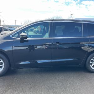 CHRYSLER PACIFICA SELECT - 4