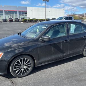 VOLKSWAGEN JETTA 1.8T SPORT - 2