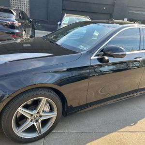 MERCEDES-BENZ E-CLASS - 2