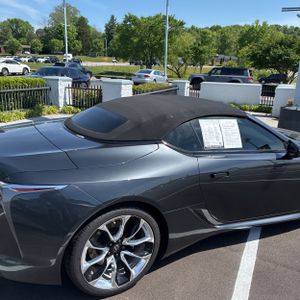 LEXUS LC 500 CONVERTIBLE BASE - 9