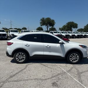 FORD ESCAPE SE - 10