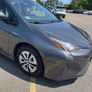 صورة مصغرة 13 لـ 2017 Toyota PRIUS THREE