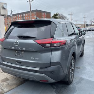 NISSAN ROGUE SV - 8