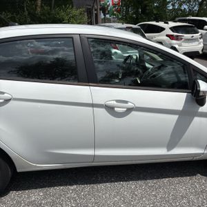 2013 FORD FIESTA SE — фото 9