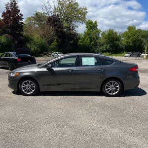 FORD FUSION SE - 3