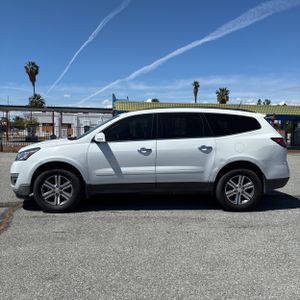 CHEVROLET TRAVERSE LT - 3