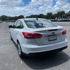 FORD FOCUS SE - 5