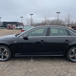 AUDI A4 2.0T PREMIUM - 4