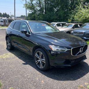 2019 Volvo XC60 MOMENTUM thumbnail 12