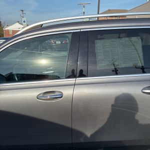 MERCEDES-BENZ GLB - 4