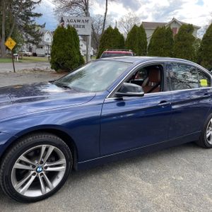 BMW 330I XDRIVE - 2