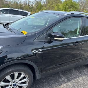 FORD ESCAPE TITANIUM - 2