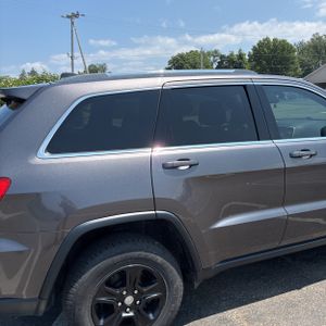 2015 JEEP GRAND CHEROKEE LAREDO — фото 9