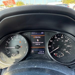 2018 Nissan ROGUE SL 照片 39