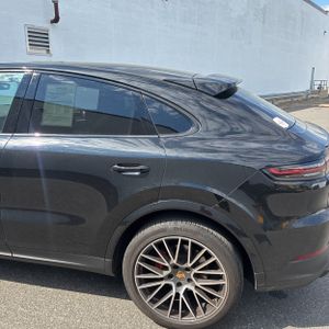 PORSCHE CAYENNE COUPE - 6