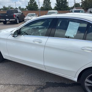 2019 Mercedes-BENZ C-CLASS photo 6