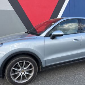 PORSCHE CAYENNE COUPE - 2