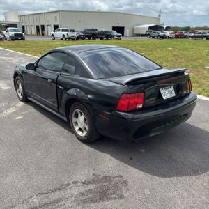 FORD MUSTANG BASE - 5