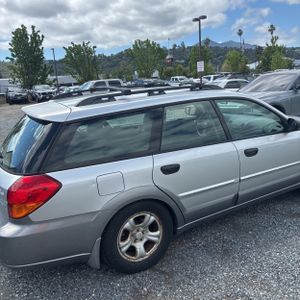 SUBARU OUTBACK BASE - 9