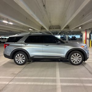 FORD EXPLORER LIMITED - 10