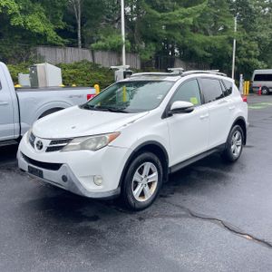 2015 Toyota RAV4 XLE — фото 1