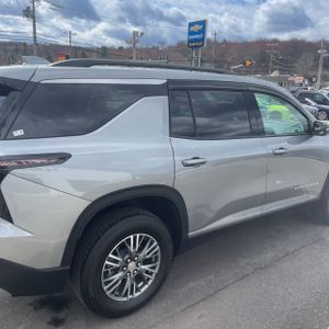 CHEVROLET TRAVERSE LT - 9