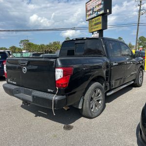 Nissan Titan SV - 8
