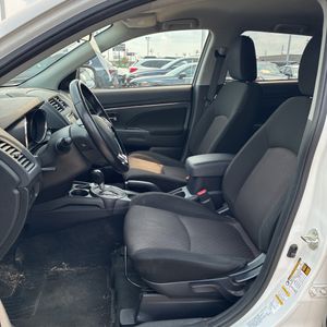 2016 Mitsubishi OUTLANDER SPORT 2.4 SE thumbnail 32