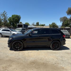 صورة 3 لـ 2012 JEEP GRAND CHEROKEE SRT8