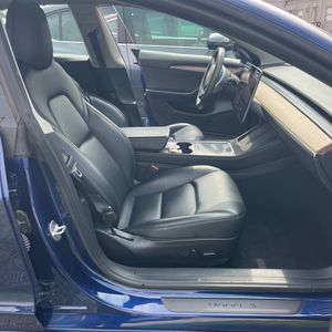صورة مصغرة 32 لـ 2022 Tesla MODEL 3 BASE