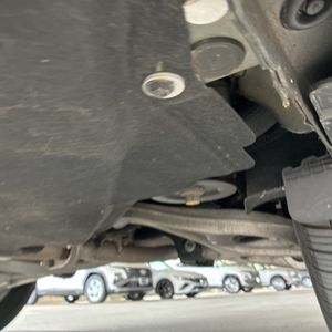 2025 Genesis GV80 2.5T STANDARD — фото 27