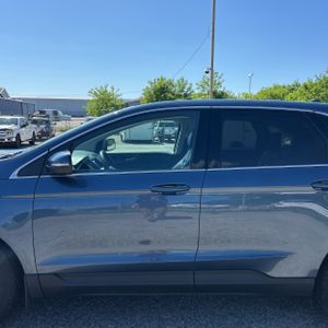 FORD EDGE SEL - 4