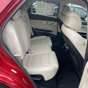 2023 Genesis GV70 2.5T STANDARD — миниатюра 35