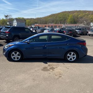 HYUNDAI ELANTRA VALUE EDITION - 3