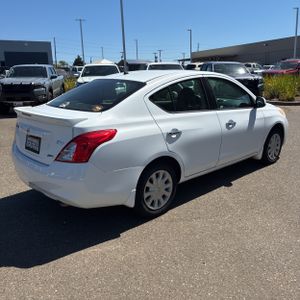 2014 Nissan VERSA SV — фото 8