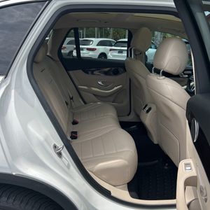 2022 Mercedes-BENZ GLC thumbnail 35