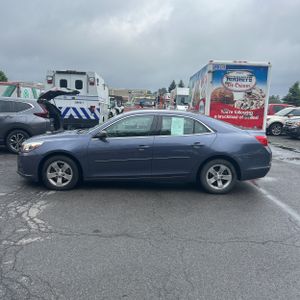 2014 Chevrolet MALIBU LS photo 3