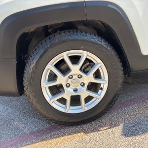 صورة مصغرة 19 لـ 2020 JEEP RENEGADE LATITUDE