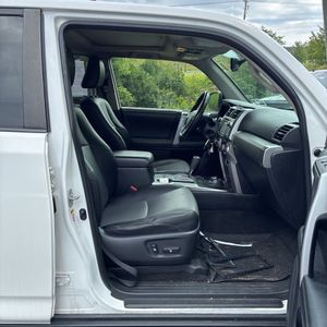 2014 Toyota 4RUNNER SR5 PREMIUM — фото 33