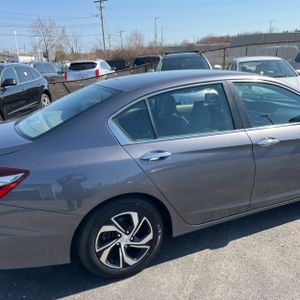 HONDA ACCORD LX - 9