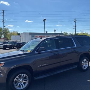 CHEVROLET SUBURBAN - 2