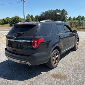 FORD EXPLORER XLT - 8