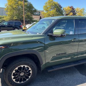 صورة 2 لـ 2022 Toyota TUNDRA SR5
