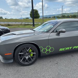 صورة 2 لـ 2018 Dodge CHALLENGER R/T SCAT PACK