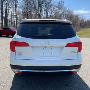 HONDA PILOT ELITE - 7